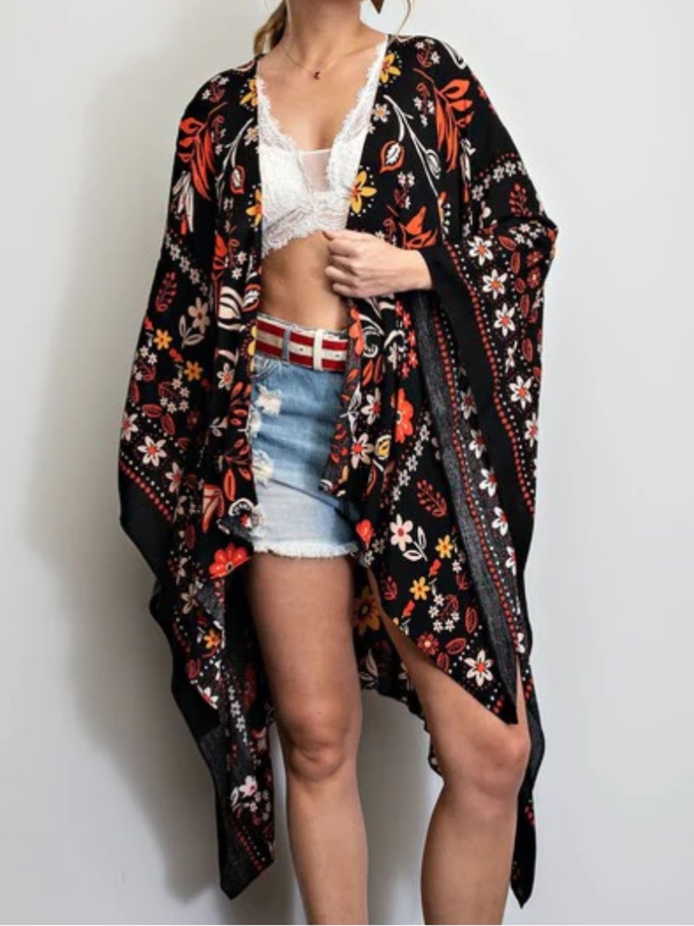 NWT🖤Easel Scarlet Flowy kimono One Size Black Rust